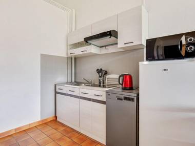 Simplistic Holiday Home in Grandcamp with Garden