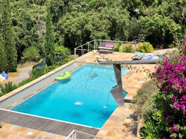 Plushy Villa with Private Pool and Sea Views in La Croix Valmer