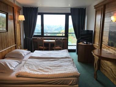 Hotel Restaurant Aux Trois Roses