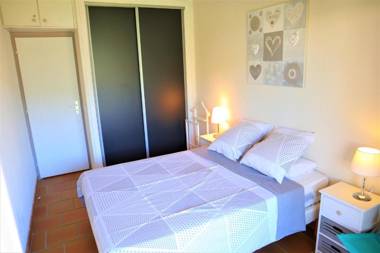 Charmant deux pièces avec une vue imprenable sur la crique Nôtre-Dame