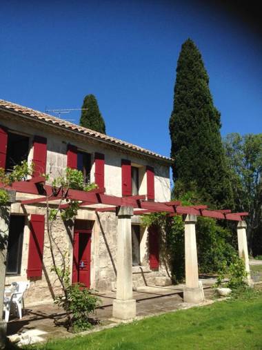 Typique Mas Provençal Climatisé avec un Grand Parc Arboré situé au coeur de Maussane les Alpilles 14 prs L'Oustalado LS1-301