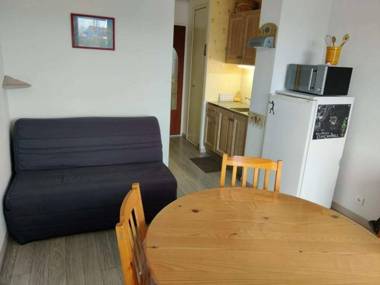 Studio Merville-Franceville-Plage 1 pièce 4 personnes - FR-1-465-37