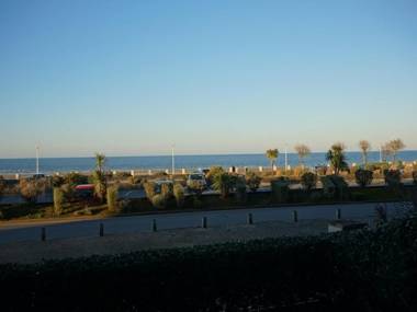 Appartement Merville-Franceville-Plage 3 pièces 4 personnes - FR-1-465-46