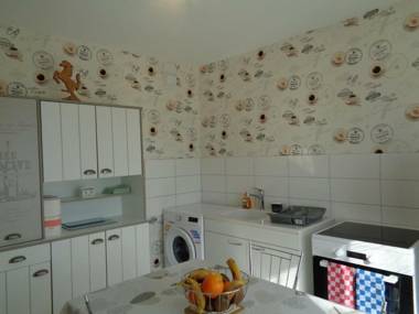 Appartement Montrond-les-Bains 2 pièces 2 personnes - FR-1-496-229