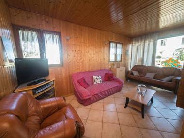 Quaint Holiday Home In Girmont-Val-d'Ajol with Terrace