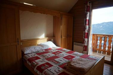 Hameau Pra Roustan by Godille