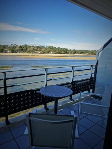 Hotel Le Pavillon Bleu