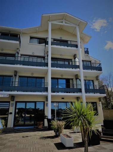 Hotel Le Pavillon Bleu