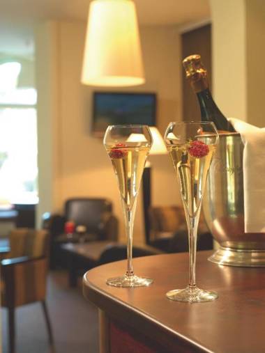 Hôtel Helvie - Les Collectionneurs