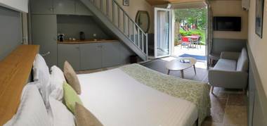 Hôtel The Originals Résidence de Rohan (EX RELAIS DU SILENCE)