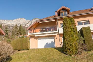 Veyrier - La Brune Duplex 4 vue lac exceptionnelle by LocationlacAnnecy LLA Selections