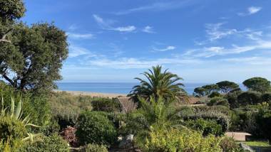 Mini villa dans domaine avec vue mer et accès plage