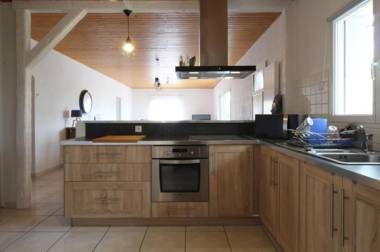 Agréable maison avec piscine 6 couchages au calme