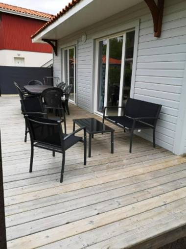 Maison de 3 chambres avec piscine partagee sauna et jardin amenage a Parentis en Born