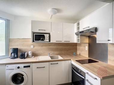 Studio Lamalou-les-Bains 1 pièce 2 personnes - FR-1-451-46