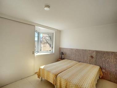 Studio Lamalou-les-Bains 1 pièce 2 personnes - FR-1-451-66