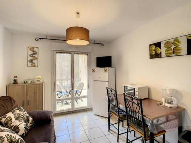 Studio Lamalou-les-Bains 1 pièce 2 personnes - FR-1-451-123