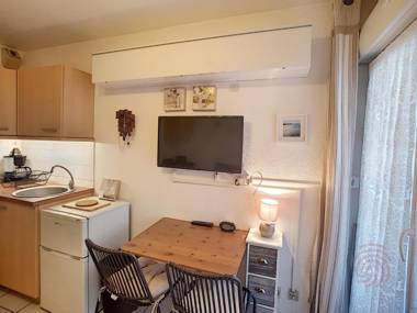 Studio Lamalou-les-Bains 1 pièce 2 personnes - FR-1-451-125