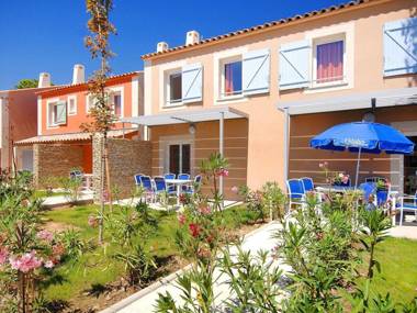Bright maisonette near a medieval town with a city wall