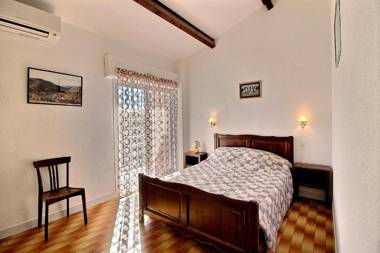 Coquette villa avec exterieur à 200m de la plage pour 6 pers