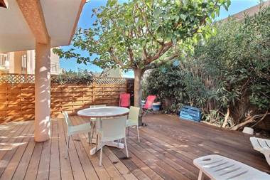 Appartement confortable dans une résidence à 50m de la plage