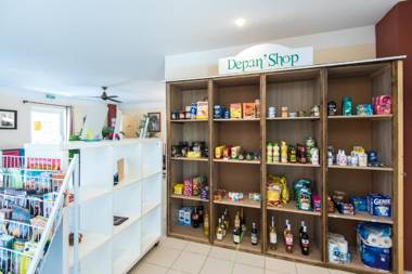 Camping La Pinède Enchantée