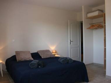 Quaint Holiday Home in Le Plan-de-la-Tour with Pool