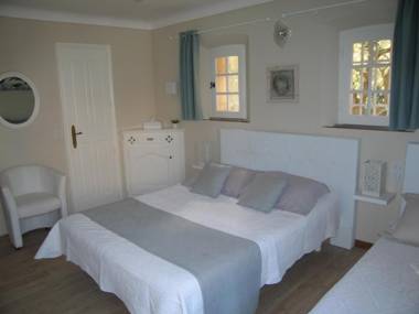 Chambres d'Hotes Les Amandiers