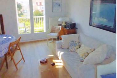 Beautiful flat on the water