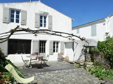 Villa Les Portes-en-Ré 3 bedrooms 6 persons - FR-1-434-17