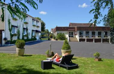 Logis Hotel Le Prieure
