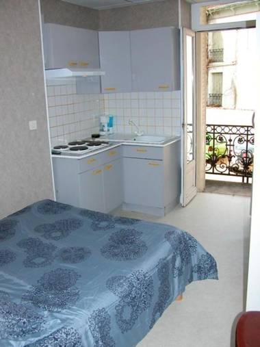 Studio avec balcon et wifi a Neris les Bains