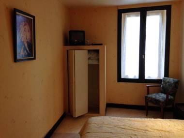 Appartement de 2 chambres avec wifi a Neris les Bains