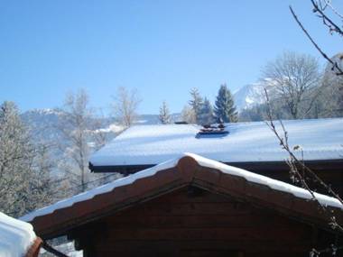 Chalet de 2 chambres avec terrasse amenagee et wifi a Saint Gervais les Bains a 3 km des pistes