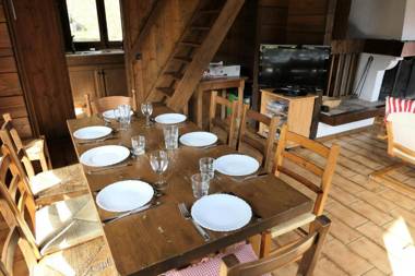 Chalet Saint Nicolas - Chalets pour 8 Personnes 03