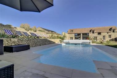 Villa de 6 chambres avec piscine privee terrasse amenagee et wifi a Amponville