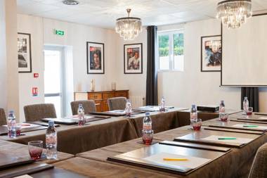 Hotel Acadie Les Ulis