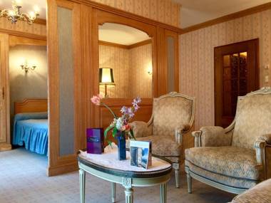 Hotel Munsch Colmar Nord - Haut-Koenigsbourg