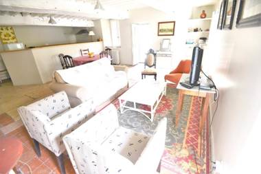 Maison de 2 chambres avec jardin clos a Grevilly