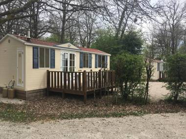 Camping de la Croix d'Arles