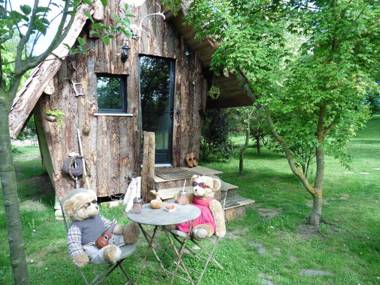 Au Refuge Des 3 Ours - Chambres d'hôtes et cabanes