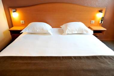 authentic by balladins Valenciennes Aéroport