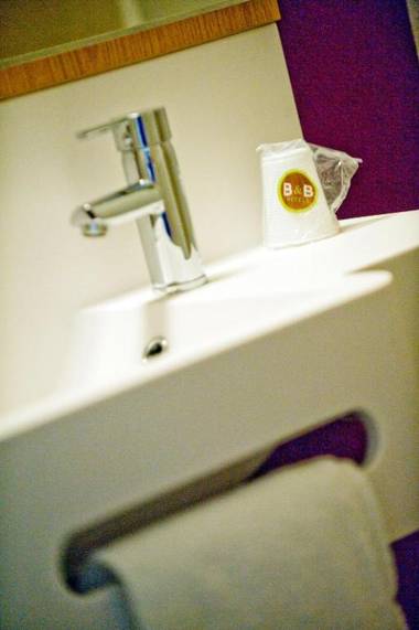 B&B HOTEL Valenciennes Sud