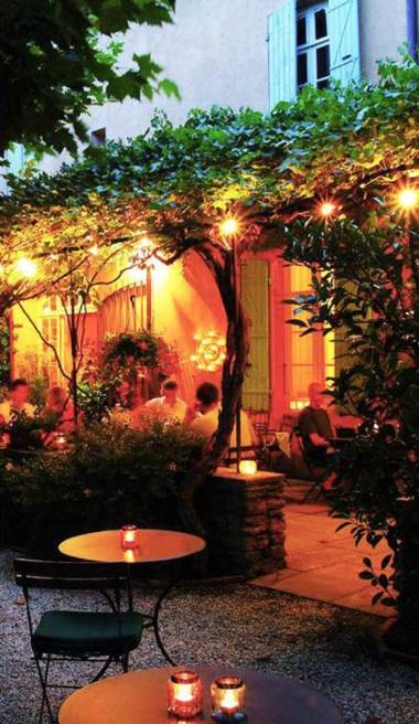 Le Mas des Grès & Sous les Platanes