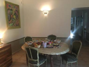 Lyon Faubourg - Saint Priest