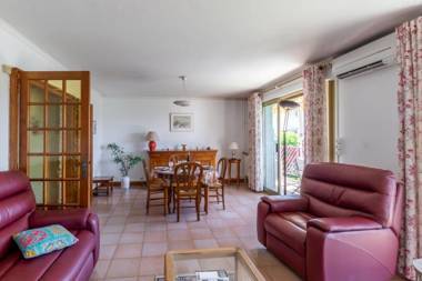 Bright 3 apartment near the SEA with BALCONY