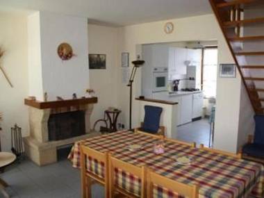 Gîte Saint-Léonard-des-Bois 4 pièces 6 personnes - FR-1-410-140