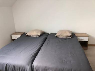 Gîte Saint-Léonard-des-Bois 8 pièces 15 personnes - FR-1-410-224