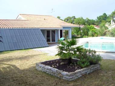Villa de 3 chambres avec piscine privee et jardin clos a Saint Hilaire de Riez a 1 km de la plage