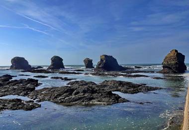Un cottage version moderne dans un domaine avec piscine